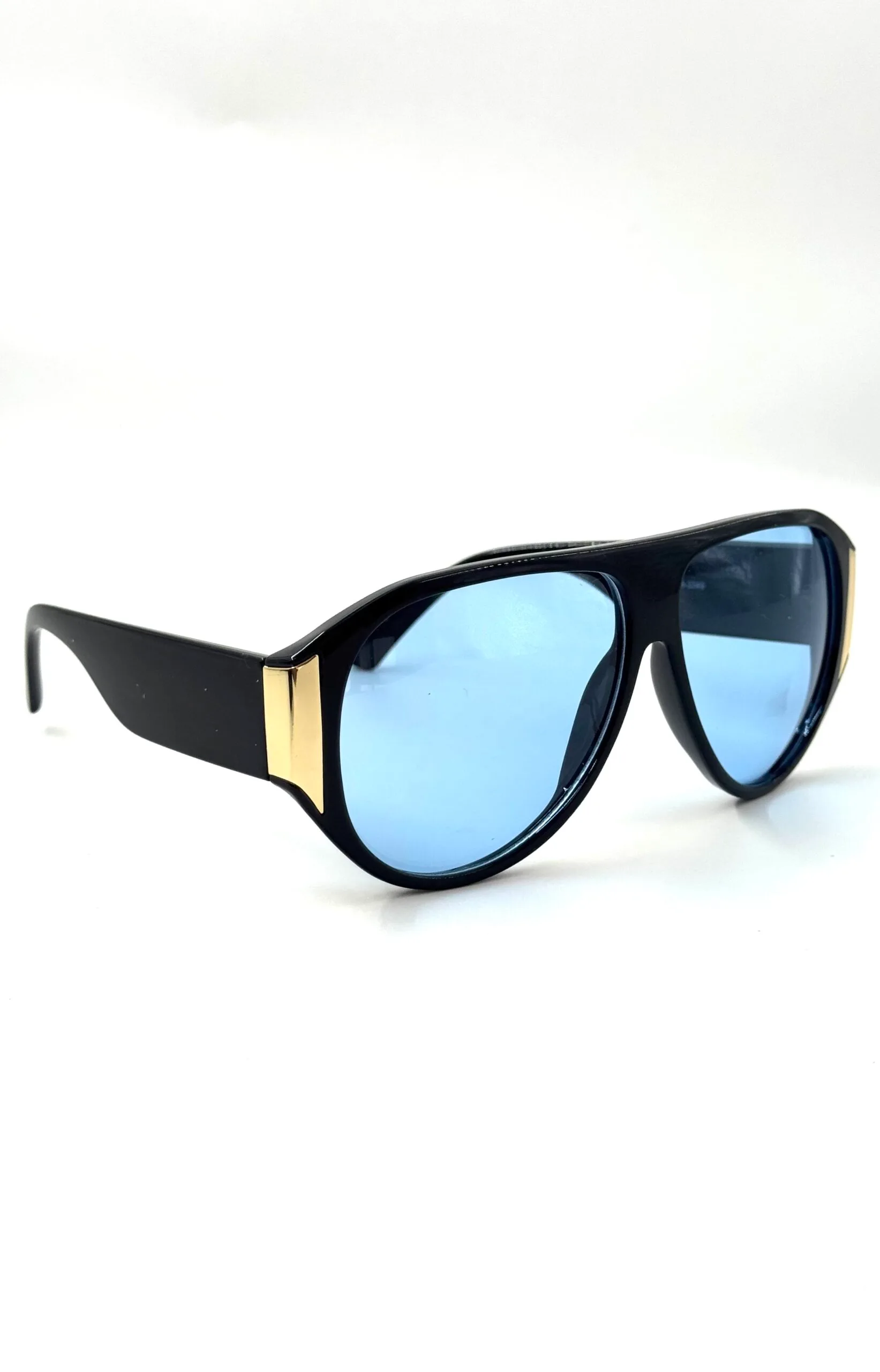 NAOMI ΜΑΥΡΑ ΓΑΛΑΖΙΑ ΓΥΑΛΙΑ ΗΛΙΟΥ