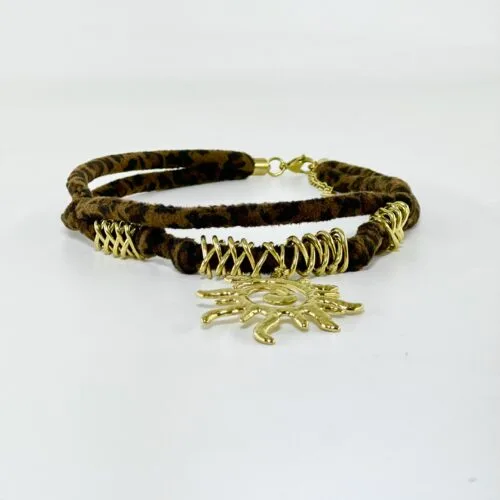 SHAKIRA ΛΕΟΠΑΡ ΚΟΛΙΕ