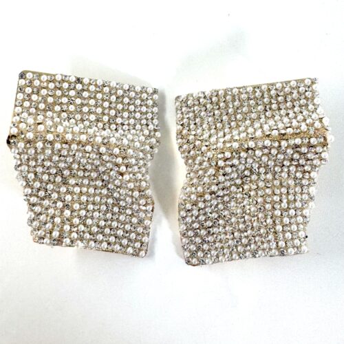 LILI ΧΡΥΣΑ ΣΚΟΥΛΑΡΙΚΙΑ