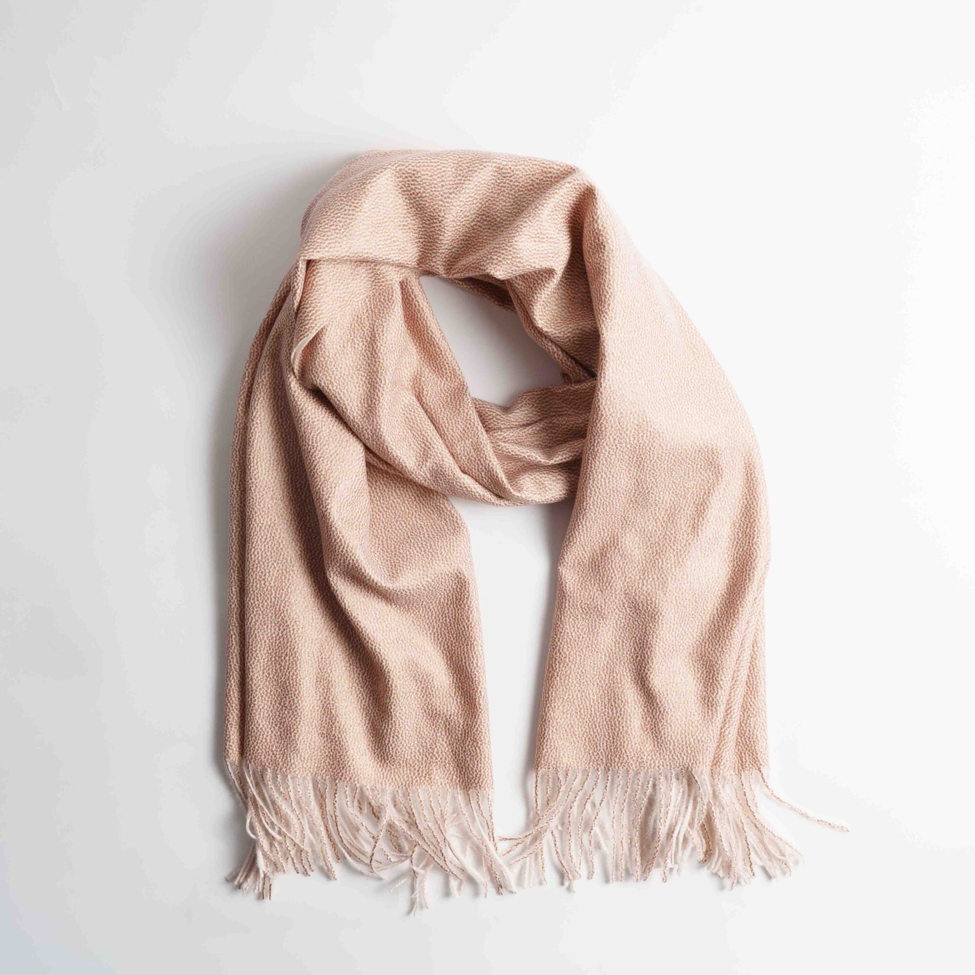 Aisling Σομόν Εσάρπα