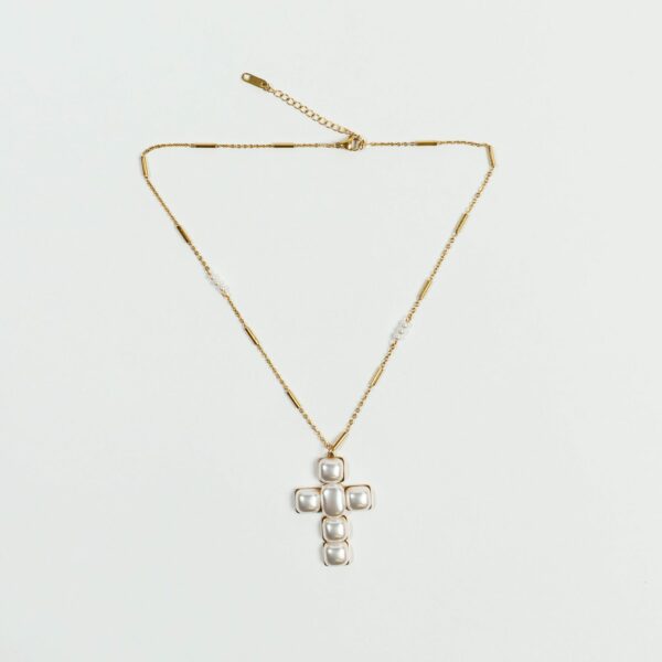 Anna Χρυσός Σταυρός