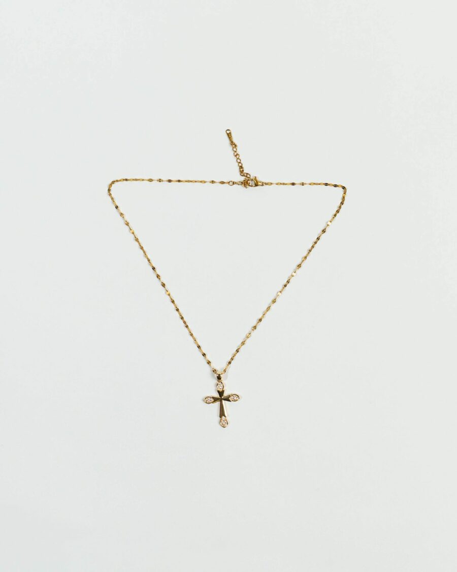 Mia Χρυσός Σταυρός