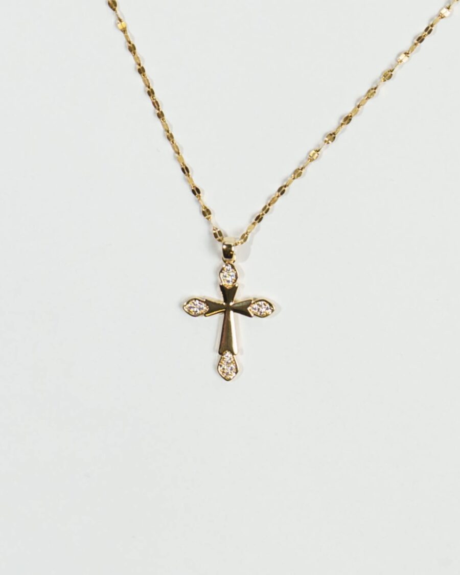 Mia Χρυσός Σταυρός