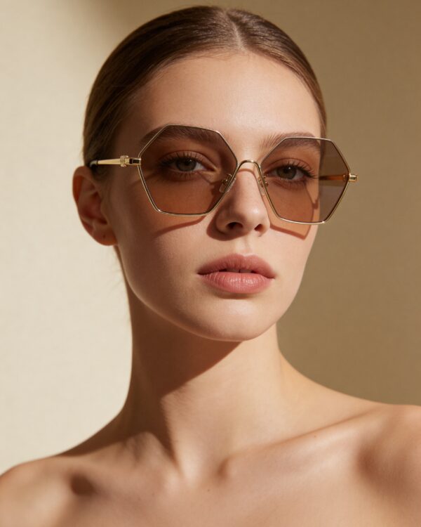 Gigi Χρυσά Γυαλιά Ηλίου Μπεζ Διάφανα