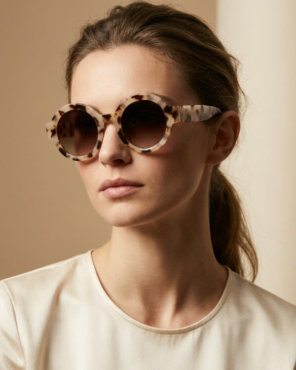 Asia Μπεζ Ταρταρούγα Γυαλιά ηλίου